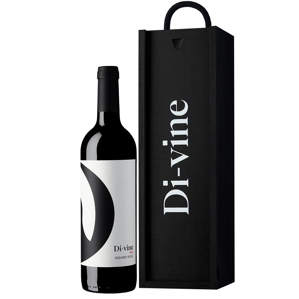 Front view of a bottle of “Di-vine” red wine 75cl and a black wooden gift box with “Di-vine” printed on the front in white, all on a white background. 